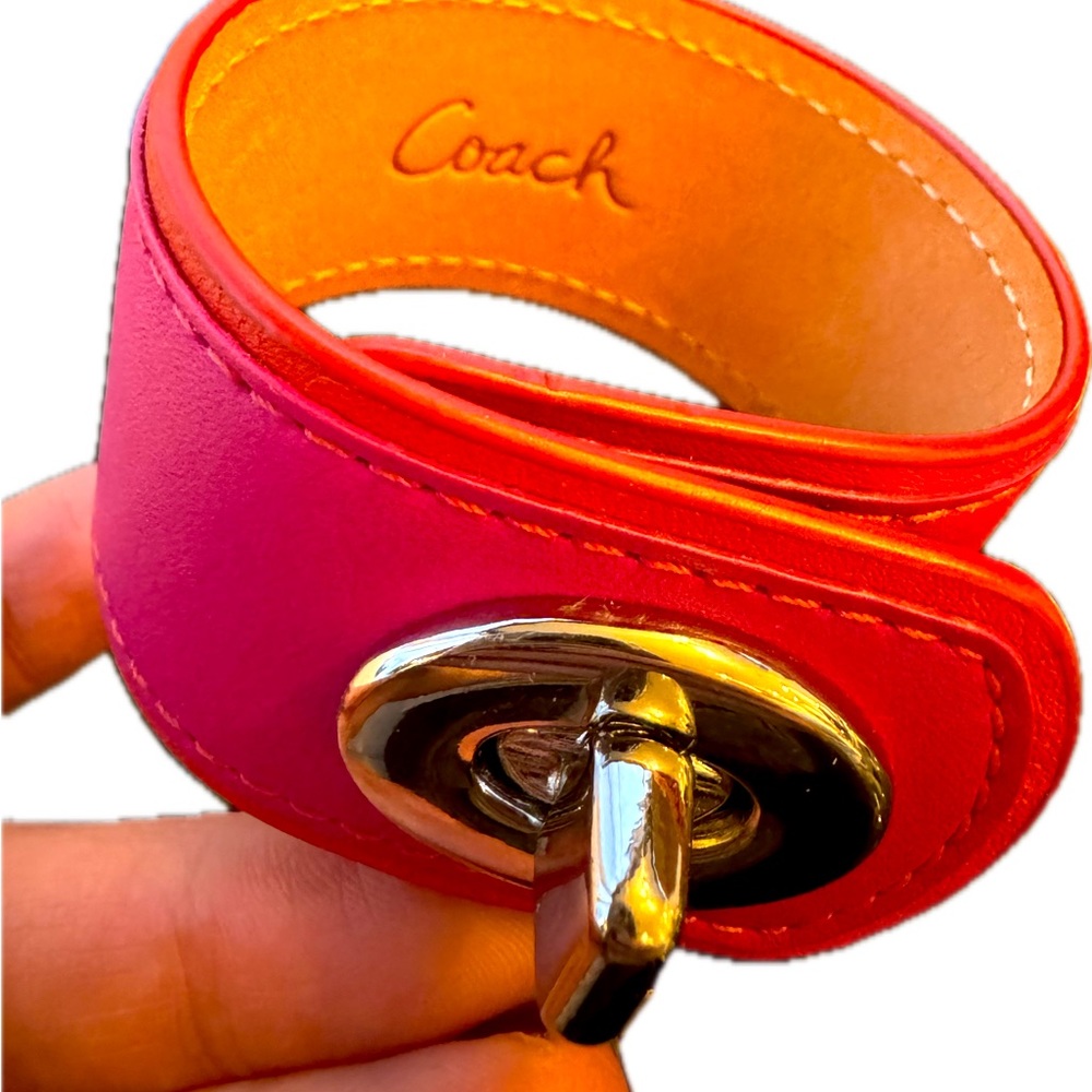 Never Worn: Coach